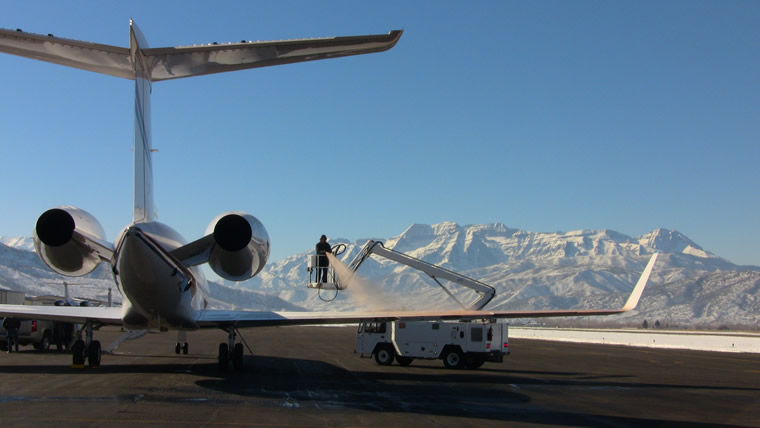 De-Icing at OK3 AIR