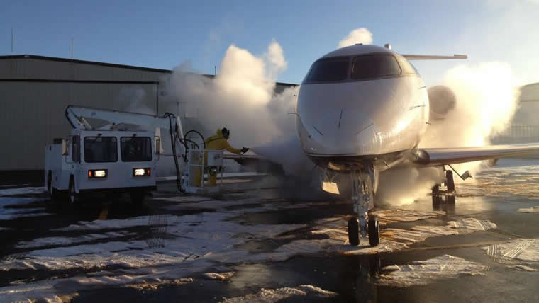 De-Icing at OK3 AIR